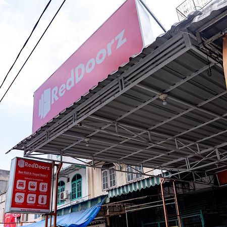 Hotel Reddoorz Near Rsud Dr Pringadi Medan 3 Zewnętrze zdjęcie