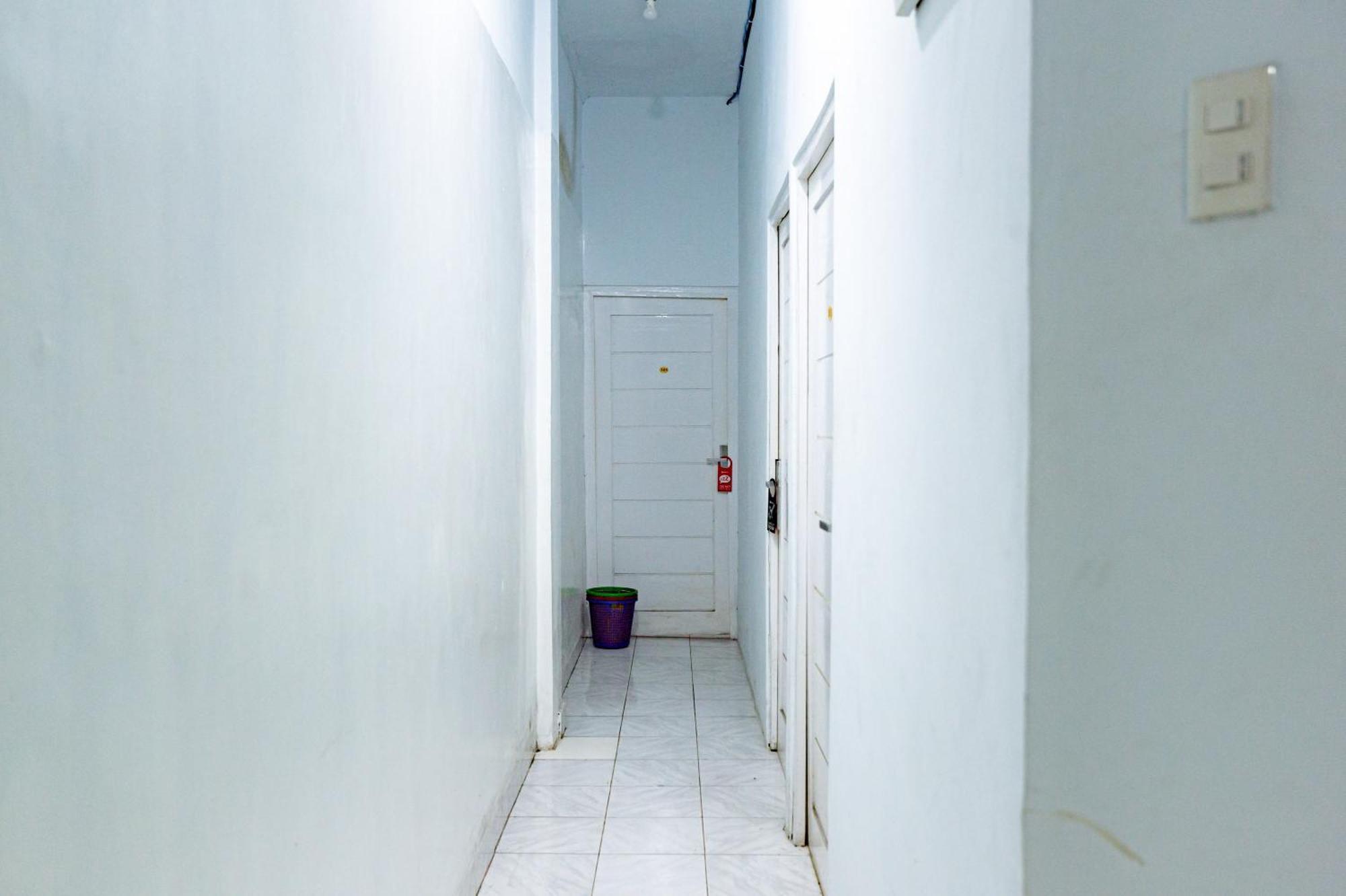 Hotel Reddoorz Near Rsud Dr Pringadi Medan 3 Zewnętrze zdjęcie