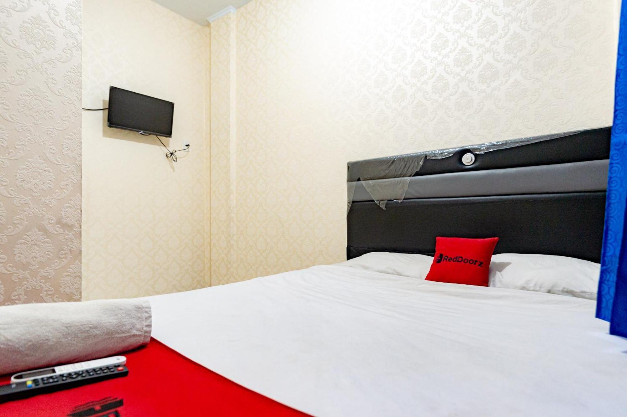 Hotel Reddoorz Near Rsud Dr Pringadi Medan 3 Zewnętrze zdjęcie