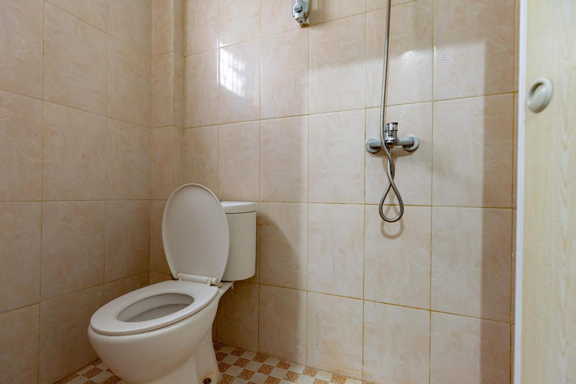 Hotel Reddoorz Near Rsud Dr Pringadi Medan 3 Zewnętrze zdjęcie