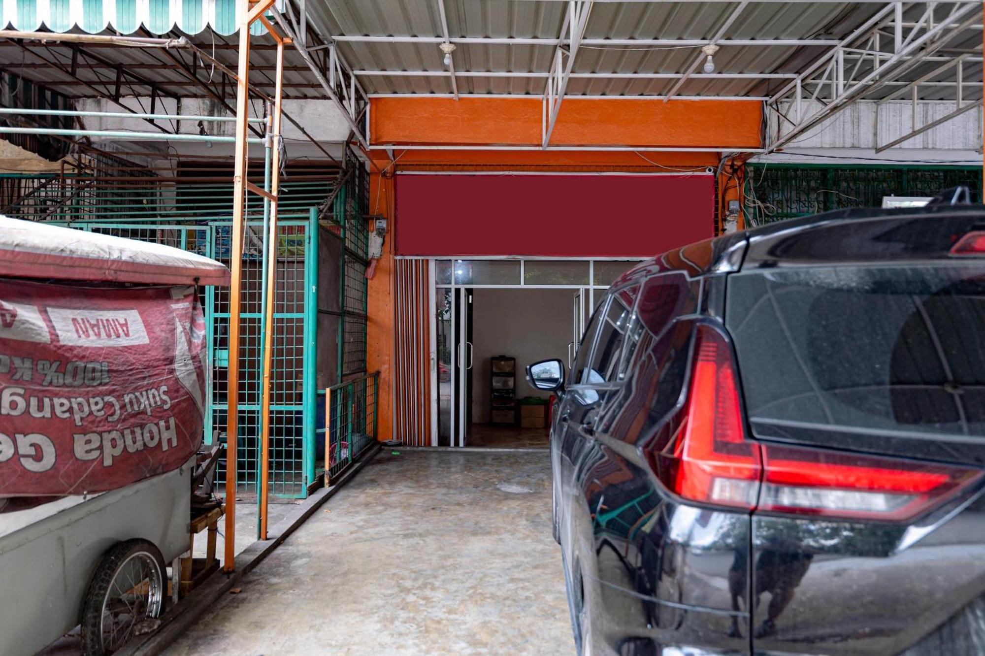 Hotel Reddoorz Near Rsud Dr Pringadi Medan 3 Zewnętrze zdjęcie