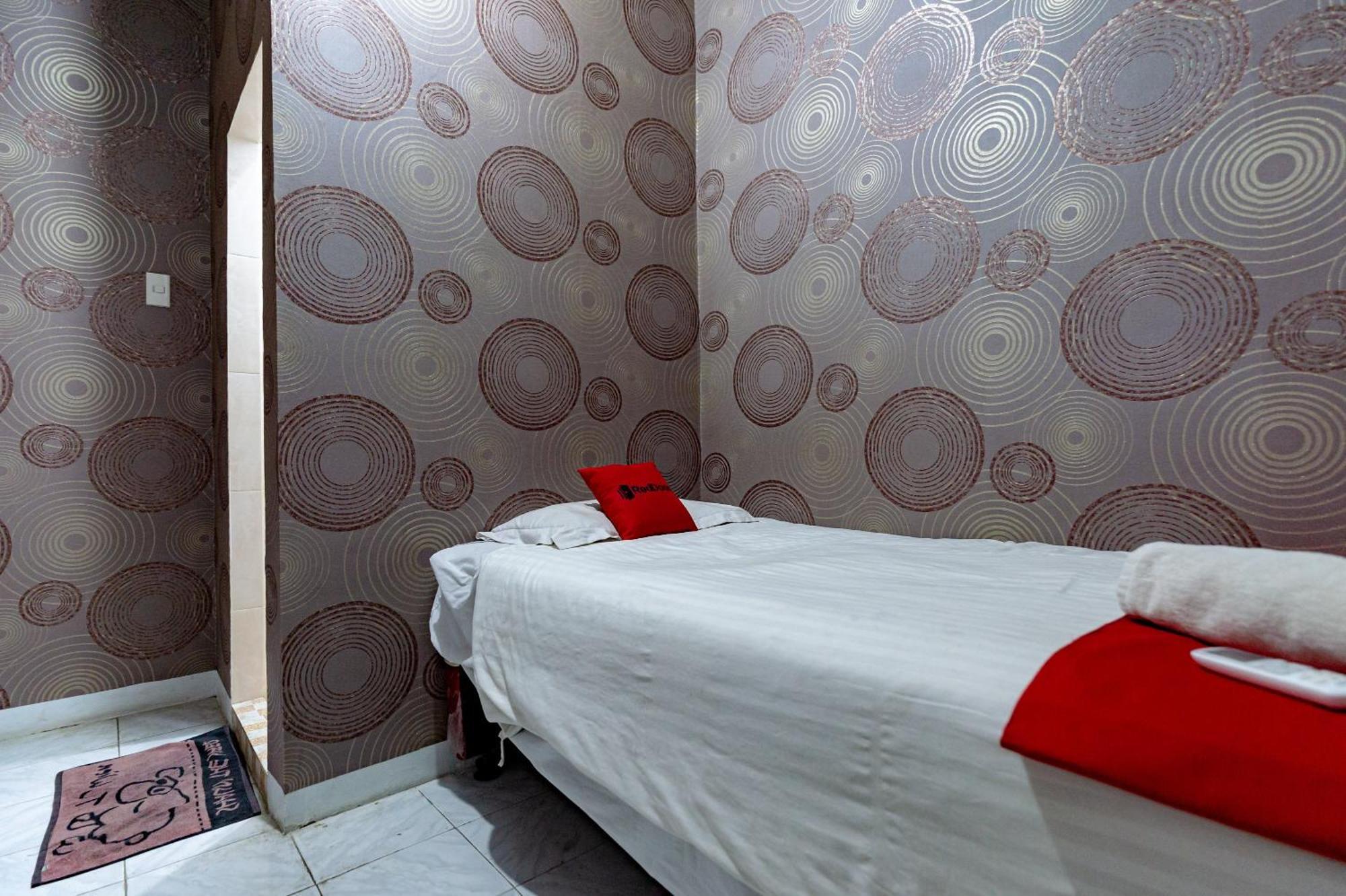 Hotel Reddoorz Near Rsud Dr Pringadi Medan 3 Zewnętrze zdjęcie